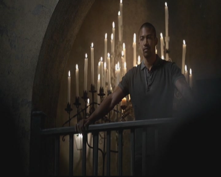 VampireDiariesWorld-dot-org_TheOriginals1x07Bloodletting0155.jpg