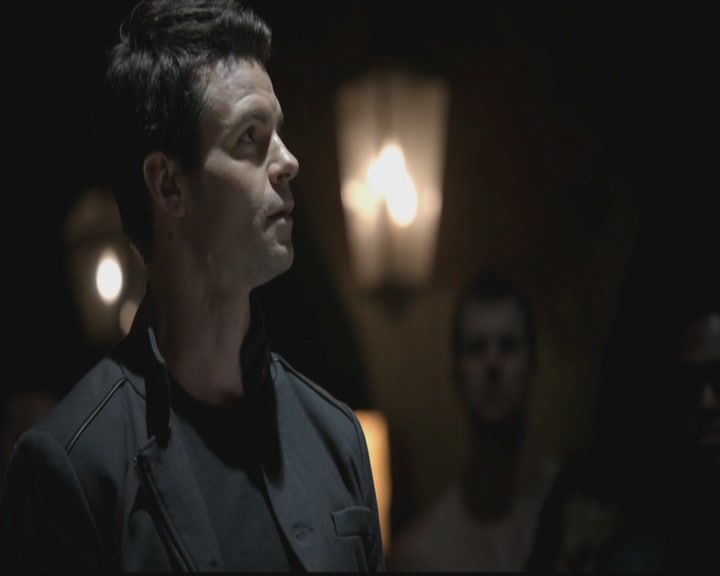 VampireDiariesWorld-dot-org_TheOriginals1x07Bloodletting0201.jpg