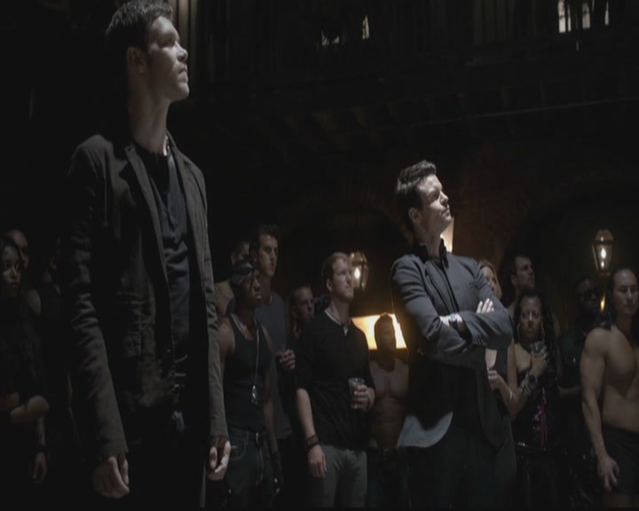 VampireDiariesWorld-dot-org_TheOriginals1x07Bloodletting0206.jpg