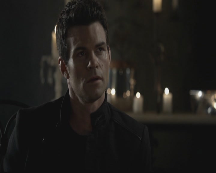 VampireDiariesWorld-dot-org_TheOriginals1x07Bloodletting0304.jpg