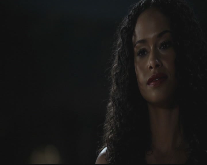 VampireDiariesWorld-dot-org_TheOriginals1x07Bloodletting0326.jpg