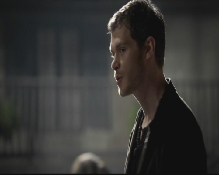 VampireDiariesWorld-dot-org_TheOriginals1x07Bloodletting0430.jpg