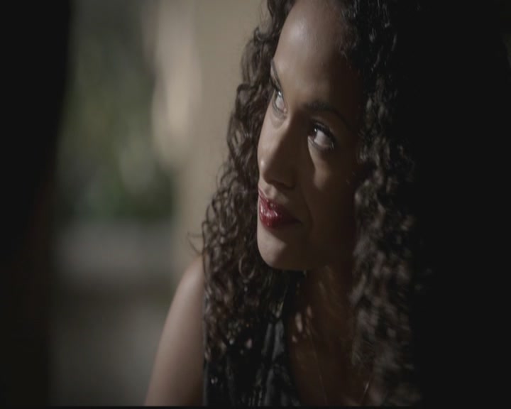 VampireDiariesWorld-dot-org_TheOriginals1x07Bloodletting0437.jpg