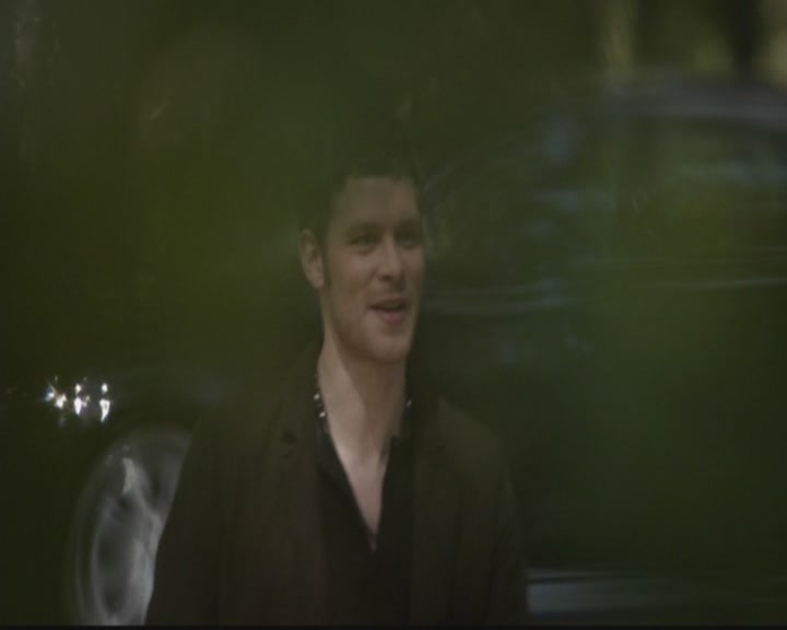 VampireDiariesWorld-dot-org_TheOriginals1x07Bloodletting0524.jpg