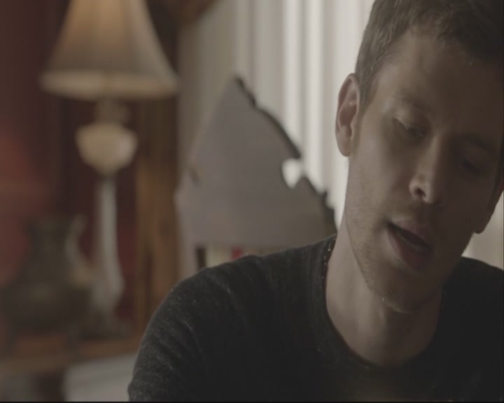 VampireDiariesWorld-dot-org_TheOriginals1x08TheRiverInReverse-deletedscene0108.jpg