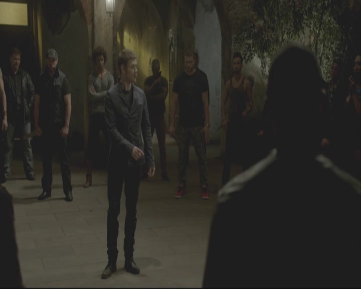 VampireDiariesWorld-dot-org_TheOriginals1x08TheRiverInReverse-deletedscene0164.jpg