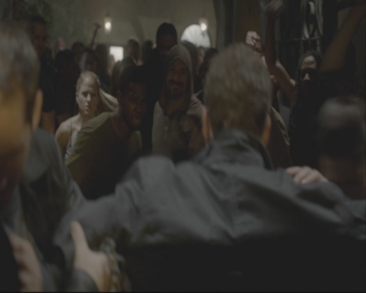 VampireDiariesWorld-dot-org_TheOriginals1x08TheRiverInReverse-deletedscene0279.jpg