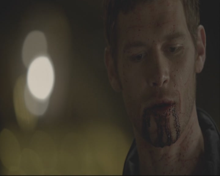 VampireDiariesWorld-dot-org_TheOriginals1x08TheRiverInReverse-deletedscene0395.jpg