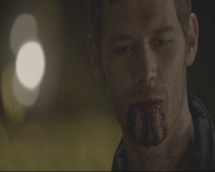 VampireDiariesWorld-dot-org_TheOriginals1x08TheRiverInReverse-deletedscene0410.jpg