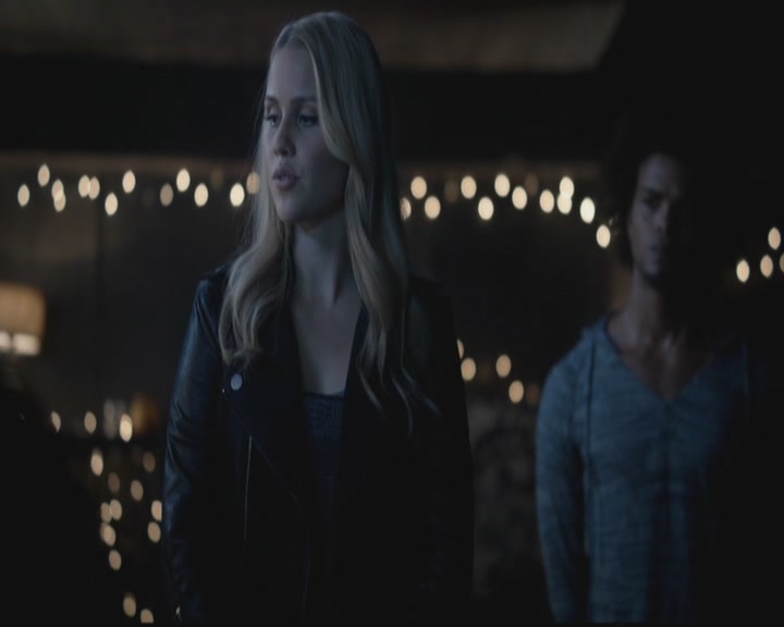 VampireDiariesWorld-dot-org_TheOriginals1x08TheRiverInReverse0418.jpg