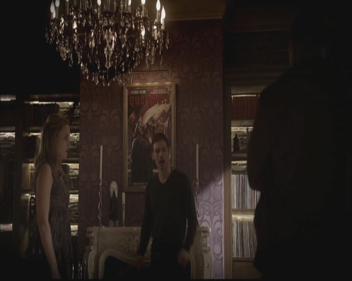 VampireDiariesWorld-dot-org_TheOriginals1x09ReigningPainInNewOrleans0352.jpg