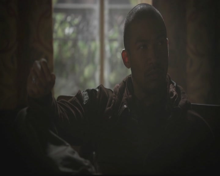 VampireDiariesWorld-dot-org_TheOriginals1x09ReigningPainInNewOrleans0502.jpg