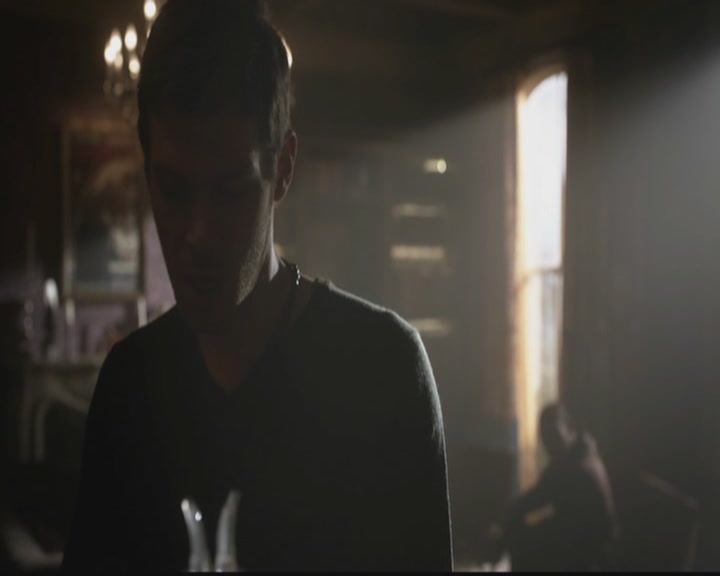 VampireDiariesWorld-dot-org_TheOriginals1x09ReigningPainInNewOrleans0507.jpg