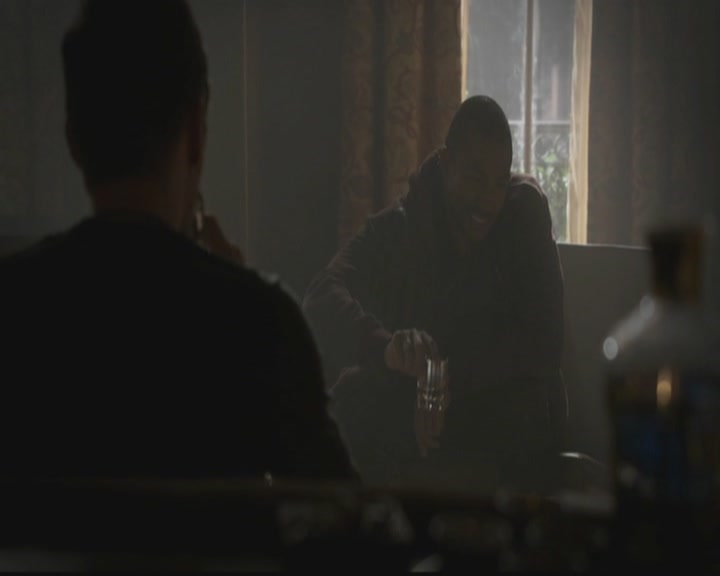 VampireDiariesWorld-dot-org_TheOriginals1x09ReigningPainInNewOrleans0520.jpg