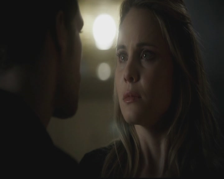 VampireDiariesWorld-dot-org_TheOriginals1x09ReigningPainInNewOrleans2009.jpg