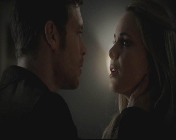 VampireDiariesWorld-dot-org_TheOriginals1x09ReigningPainInNewOrleans2028.jpg