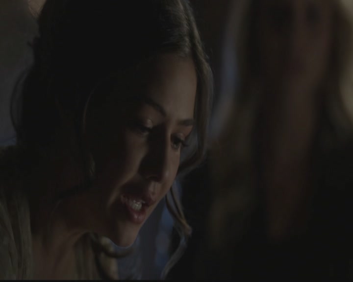 VampireDiariesWorld-dot-org_TheOriginals1x10TheCasketGirls4321.jpg