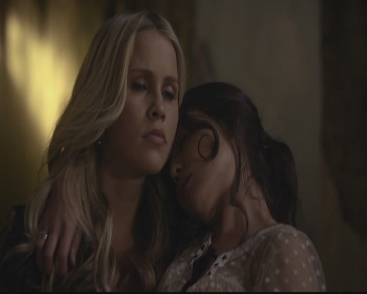 VampireDiariesWorld-dot-org_TheOriginals1x10TheCasketGirls4354.jpg