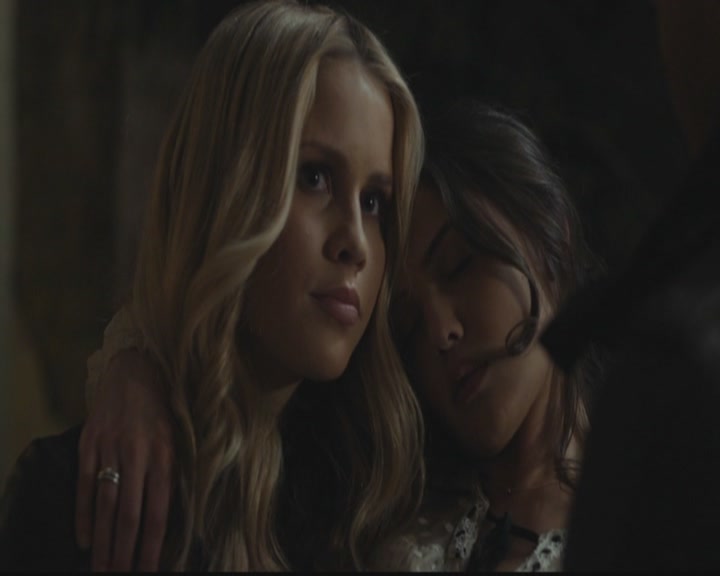 VampireDiariesWorld-dot-org_TheOriginals1x10TheCasketGirls4360.jpg