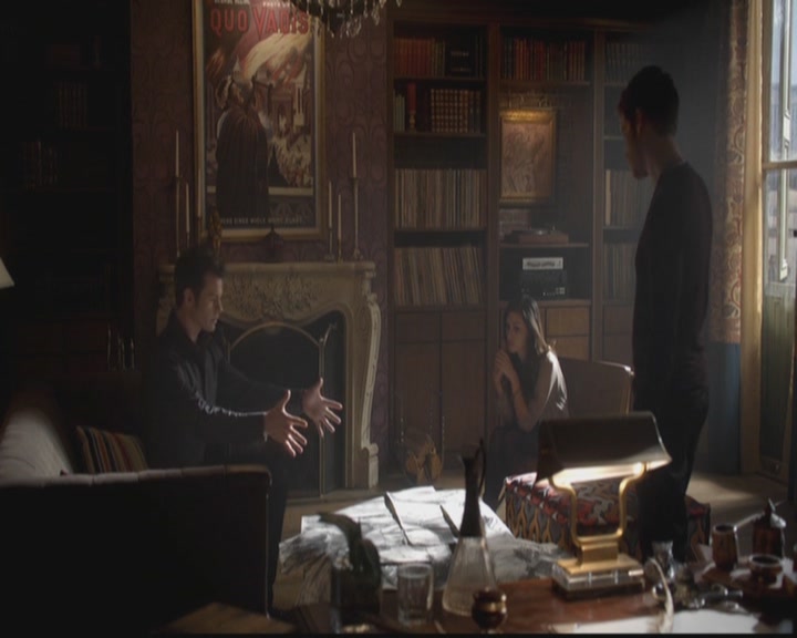 VampireDiariesWorld-dot-org_TheOriginals1x11ApresMoileDeluge0101.jpg