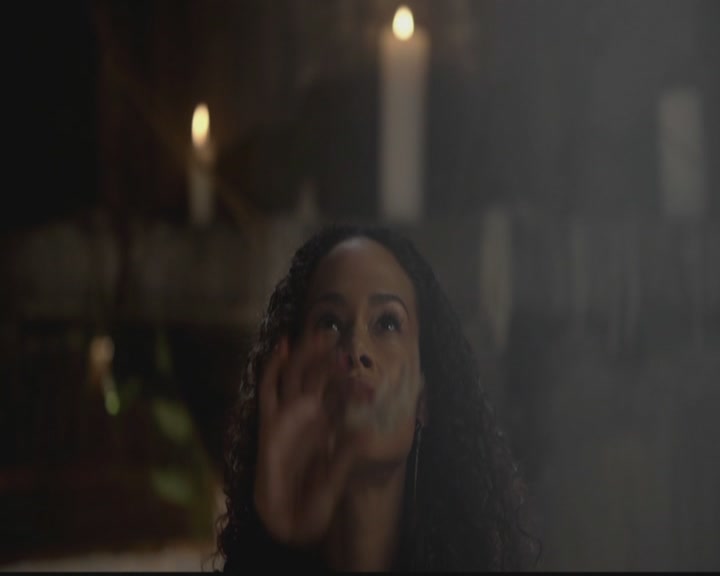 VampireDiariesWorld-dot-org_TheOriginals1x11ApresMoileDeluge0383.jpg
