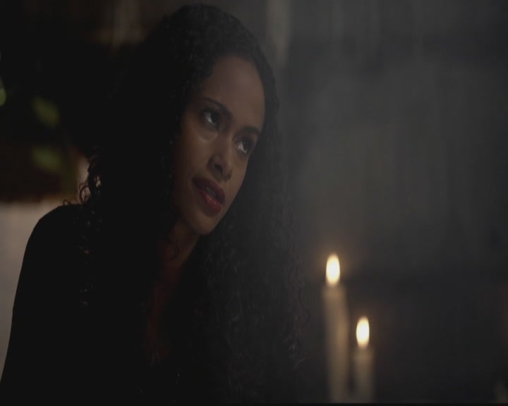VampireDiariesWorld-dot-org_TheOriginals1x11ApresMoileDeluge0414.jpg