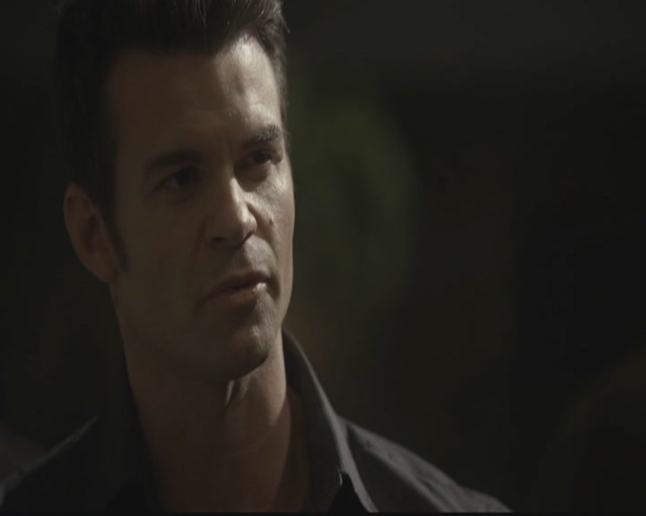 VampireDiariesWorld-dot-org_TheOriginals1x11ApresMoileDeluge0724.jpg