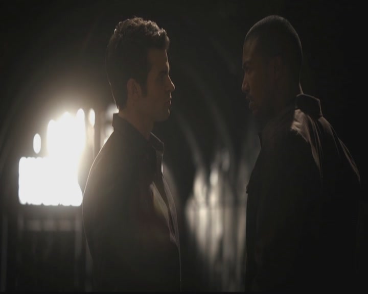 VampireDiariesWorld-dot-org_TheOriginals1x11ApresMoileDeluge0726.jpg