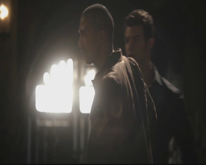 VampireDiariesWorld-dot-org_TheOriginals1x11ApresMoileDeluge0731.jpg