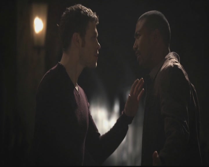 VampireDiariesWorld-dot-org_TheOriginals1x11ApresMoileDeluge0735.jpg