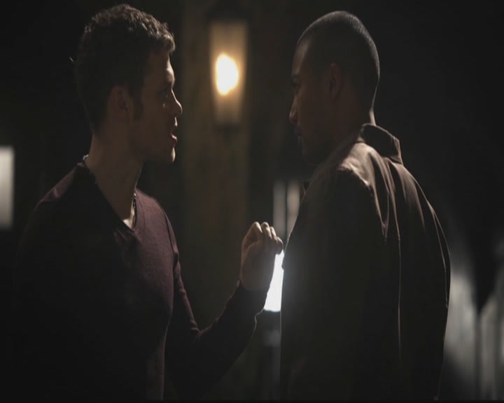 VampireDiariesWorld-dot-org_TheOriginals1x11ApresMoileDeluge0745.jpg