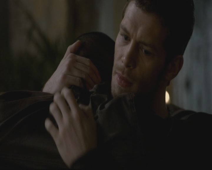 VampireDiariesWorld-dot-org_TheOriginals1x11ApresMoileDeluge1988.jpg