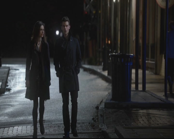 VampireDiariesWorld-dot-org_TheOriginals1x11ApresMoileDeluge2025.jpg