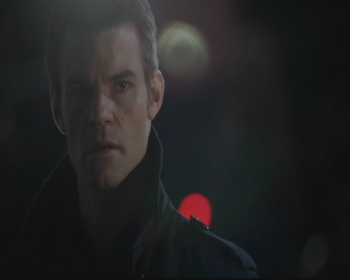 VampireDiariesWorld-dot-org_TheOriginals1x11ApresMoileDeluge2104.jpg