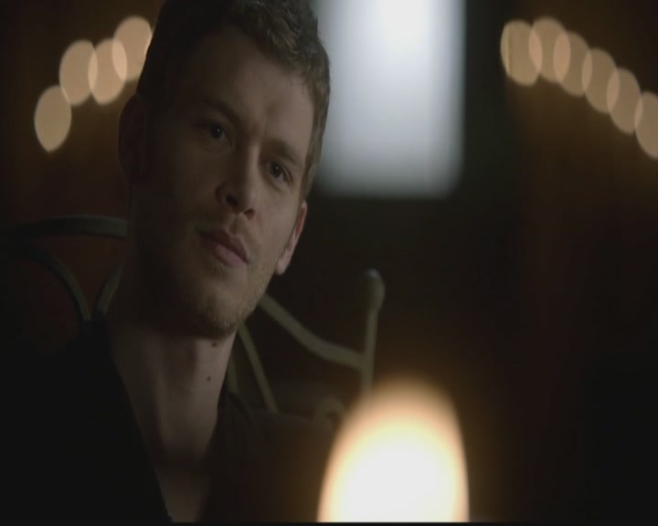 VampireDiariesWorld-dot-org_TheOriginals1x11ApresMoileDeluge2142.jpg