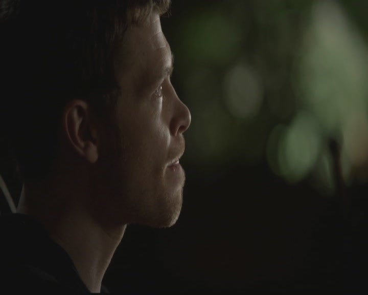 VampireDiariesWorld-dot-org_TheOriginals1x11ApresMoileDeluge2160.jpg