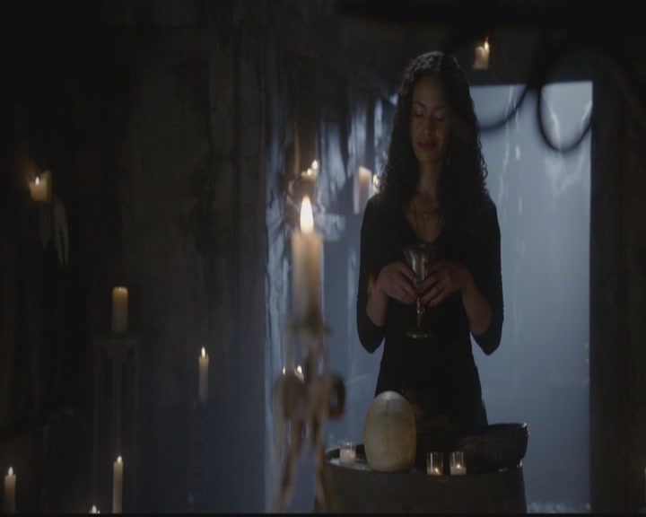 VampireDiariesWorld-dot-org_TheOriginals1x11ApresMoileDeluge2244.jpg