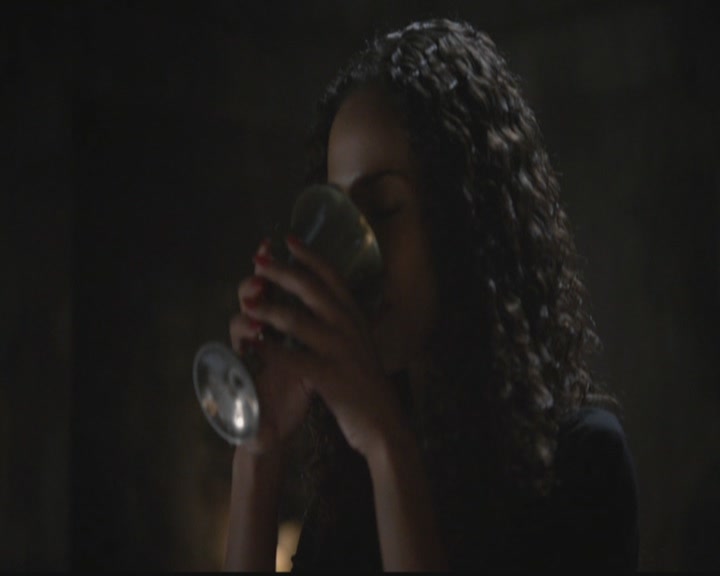 VampireDiariesWorld-dot-org_TheOriginals1x11ApresMoileDeluge2246.jpg