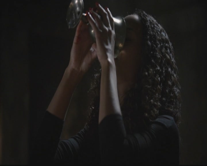 VampireDiariesWorld-dot-org_TheOriginals1x11ApresMoileDeluge2247.jpg