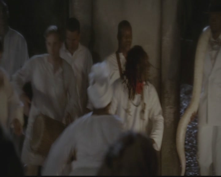 VampireDiariesWorld-dot-org_TheOriginals1x12DanceBackFromTheGrave0105.jpg