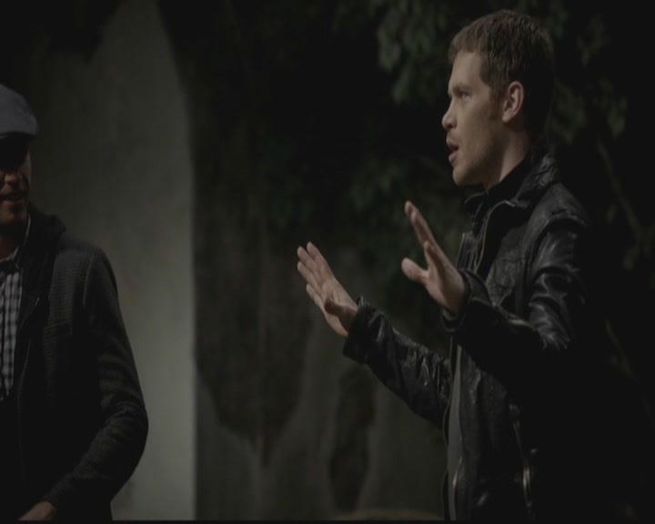 VampireDiariesWorld-dot-org_TheOriginals1x12DanceBackFromTheGrave0382.jpg