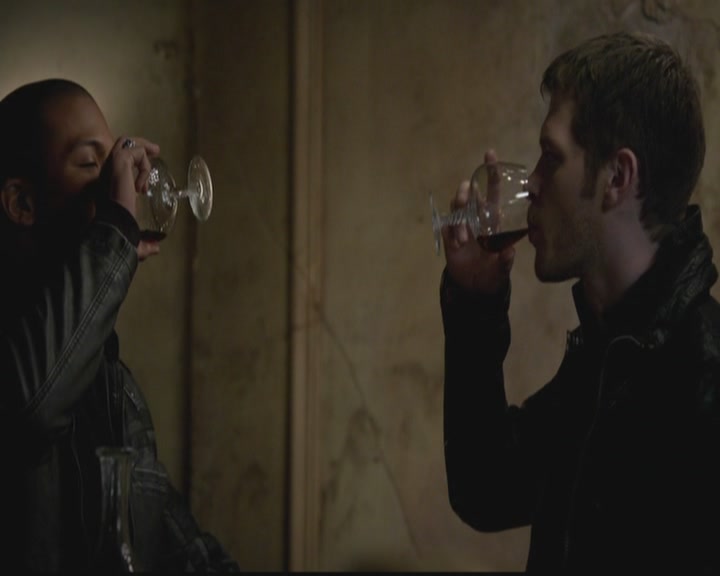 VampireDiariesWorld-dot-org_TheOriginals1x12DanceBackFromTheGrave2162.jpg