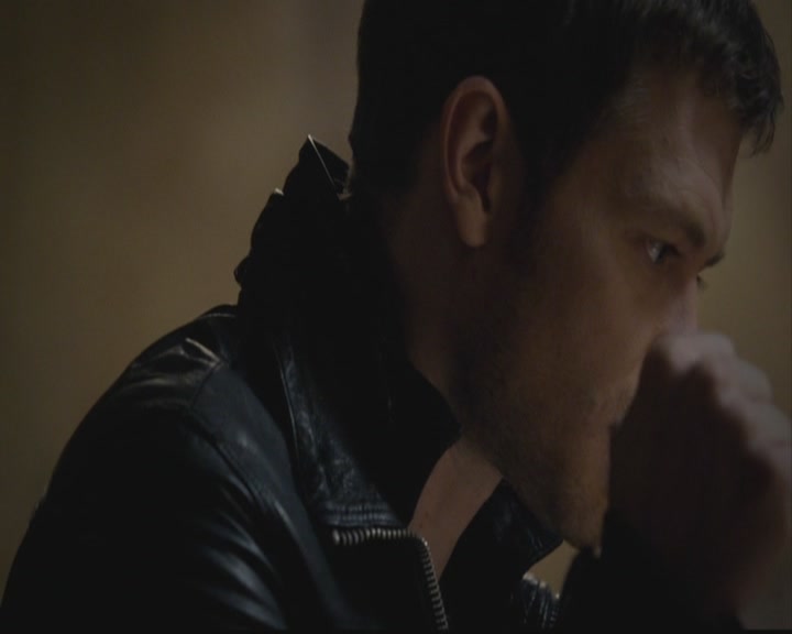 VampireDiariesWorld-dot-org_TheOriginals1x12DanceBackFromTheGrave2221.jpg