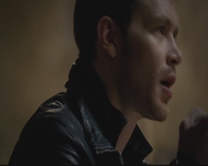 VampireDiariesWorld-dot-org_TheOriginals1x12DanceBackFromTheGrave2223.jpg