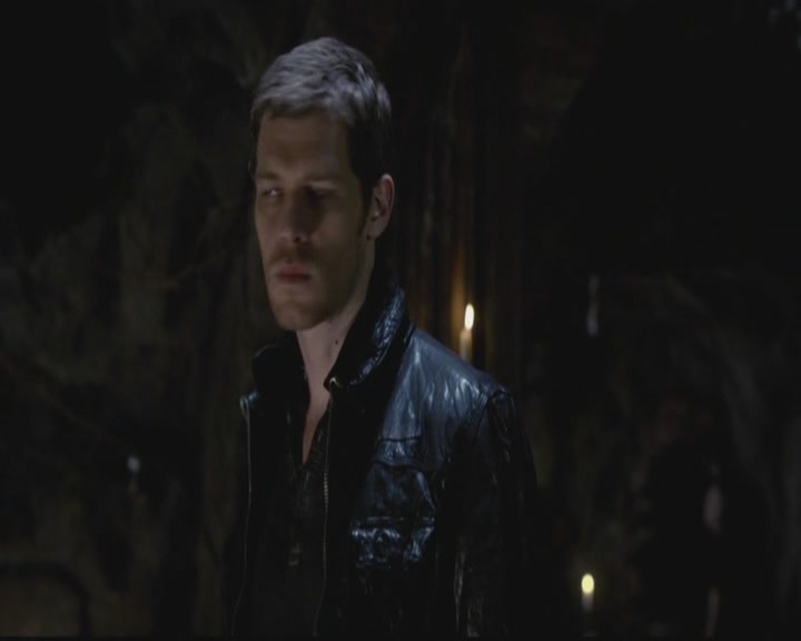 VampireDiariesWorld-dot-org_TheOriginals1x12DanceBackFromTheGrave2258.jpg