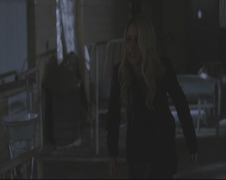 VampireDiariesWorld-dot-org_TheOriginals1x14LongWayBackFromHell-deletedscene0063.jpg