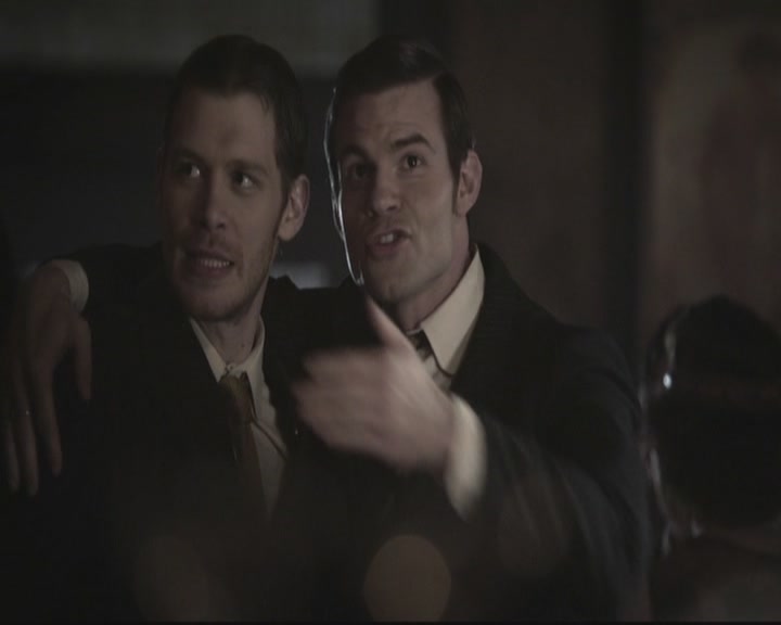 VampireDiariesWorld-dot-org_TheOriginals1x15LeGrandGuignol0109.jpg