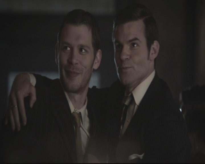 VampireDiariesWorld-dot-org_TheOriginals1x15LeGrandGuignol0113.jpg