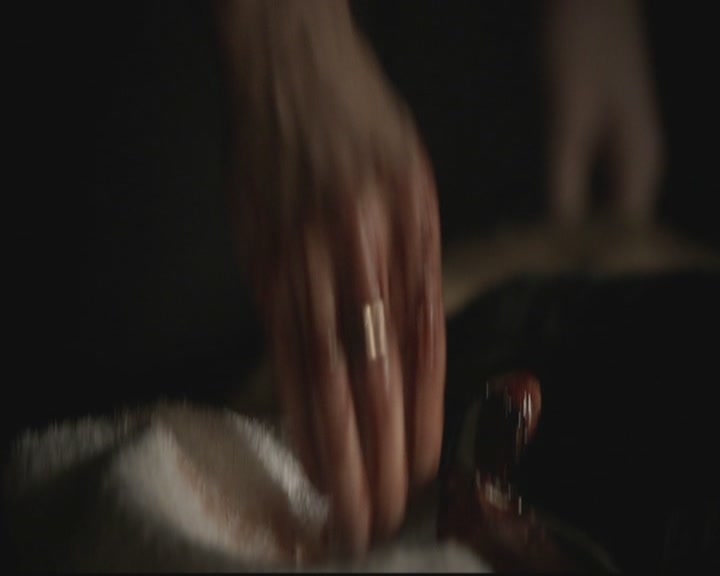 VampireDiariesWorld-dot-org_TheOriginals1x15LeGrandGuignol0206.jpg