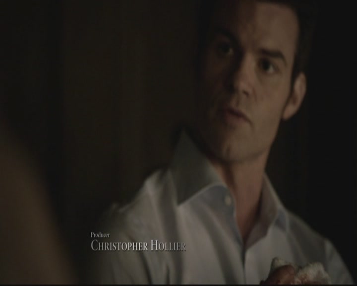 VampireDiariesWorld-dot-org_TheOriginals1x15LeGrandGuignol0212.jpg